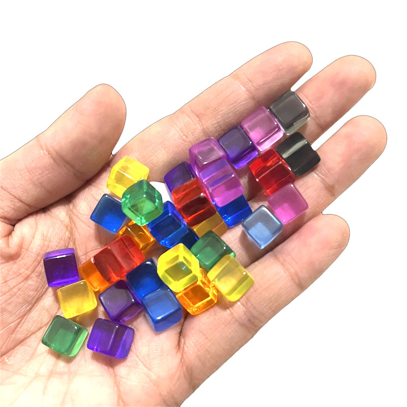 100pcs/set 8mm Clear Cube Dice - Board Game Illustration 评论和价格