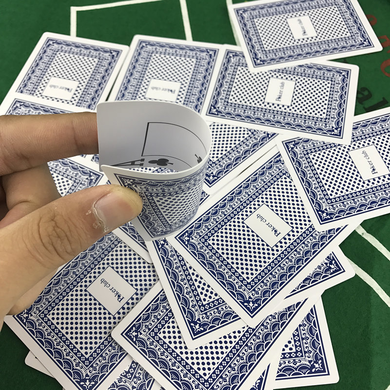 Hot Smooth Waterproof Baccarat - Board Game Illustration 评论和价格